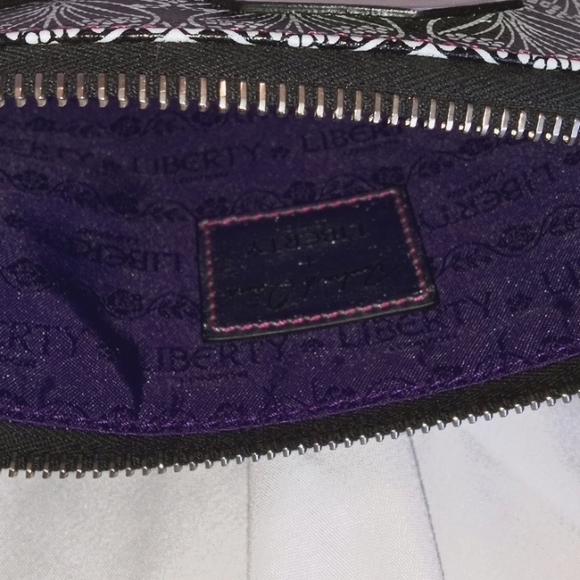Liberty of London purse - Picture 3 of 3